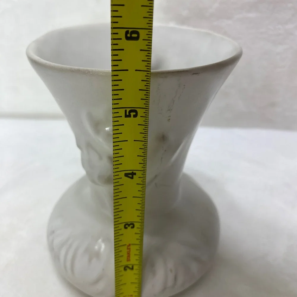 VTG Van Briggle‎ Signed White Cream Ceramic Vase Embossed Tulip  *READ